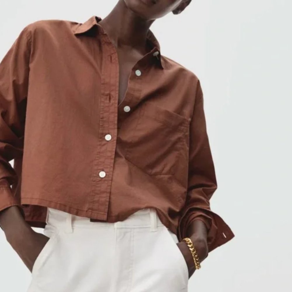 Everlane silky cotton way-short cropped button down shirt in the color cinnamon